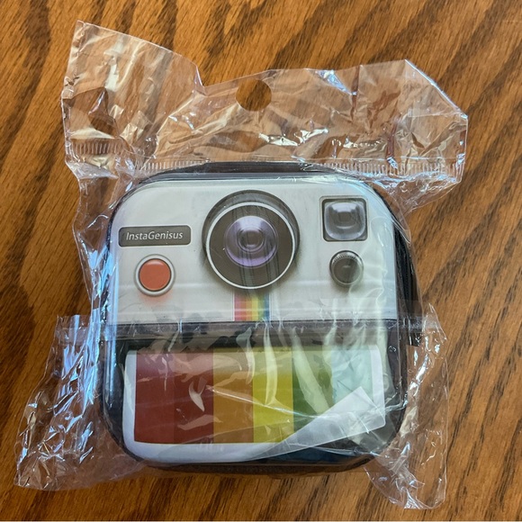 NWOT Creative & Cute Camera Pattern Coin Purse - Picture 4 of 4